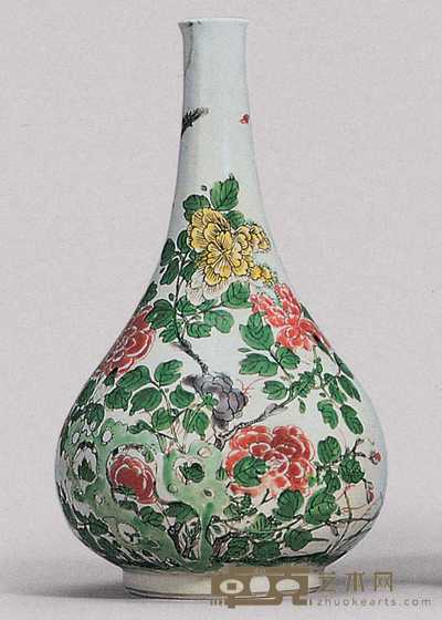 康熙 五彩牡丹蝴蝶纹瓶 高30.5cm